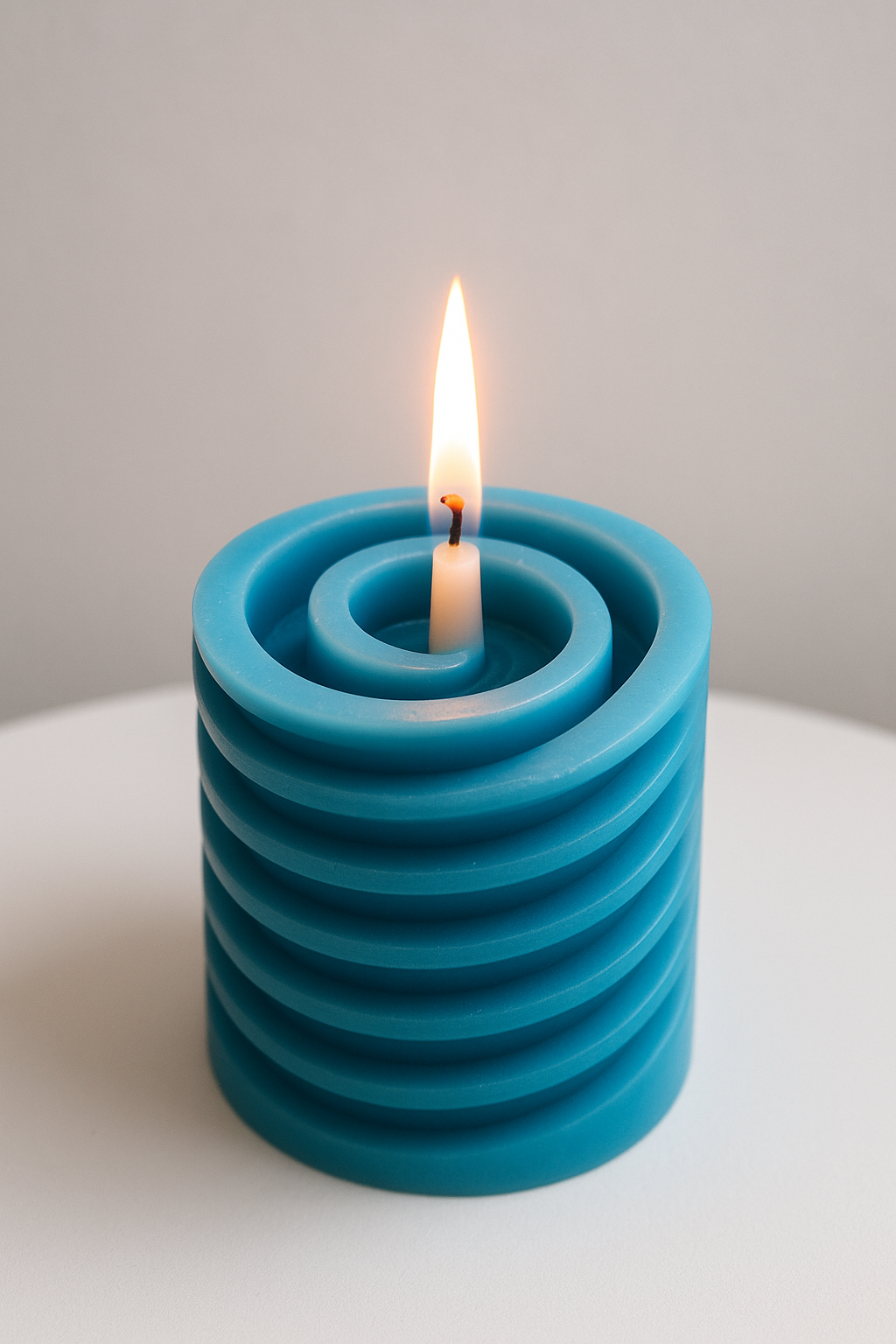 SpiraLume™ – Chandelle Spiralée Rotative